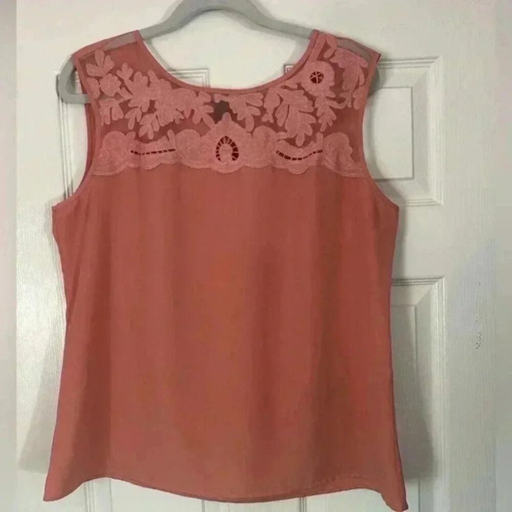 Ann Taylor Sleeveless Coral Lace Blouse - Size Large